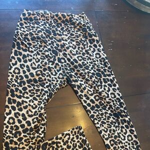 Leopard leggings
